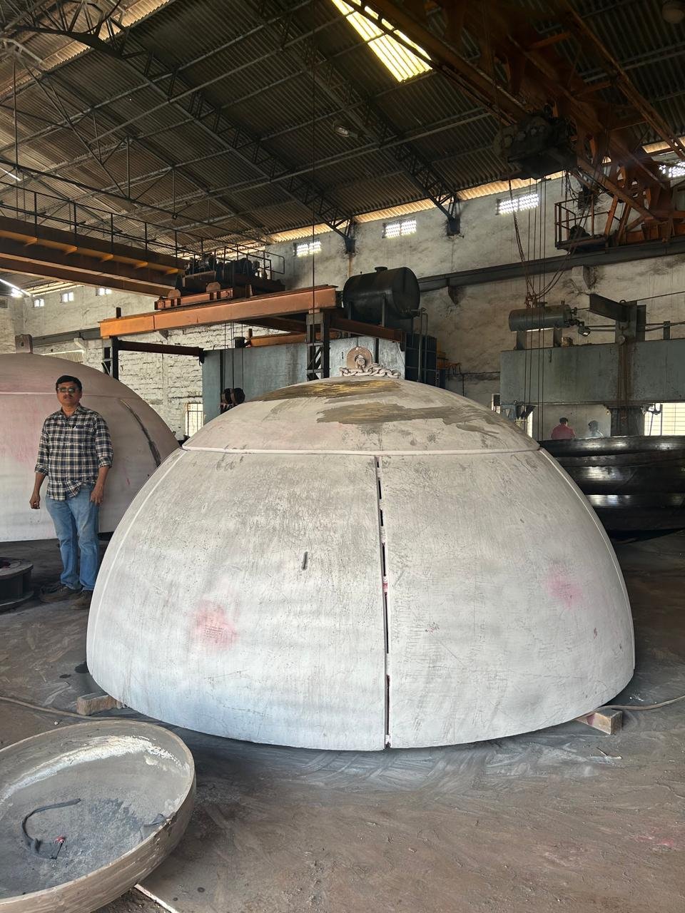Hemisphere Dish End
