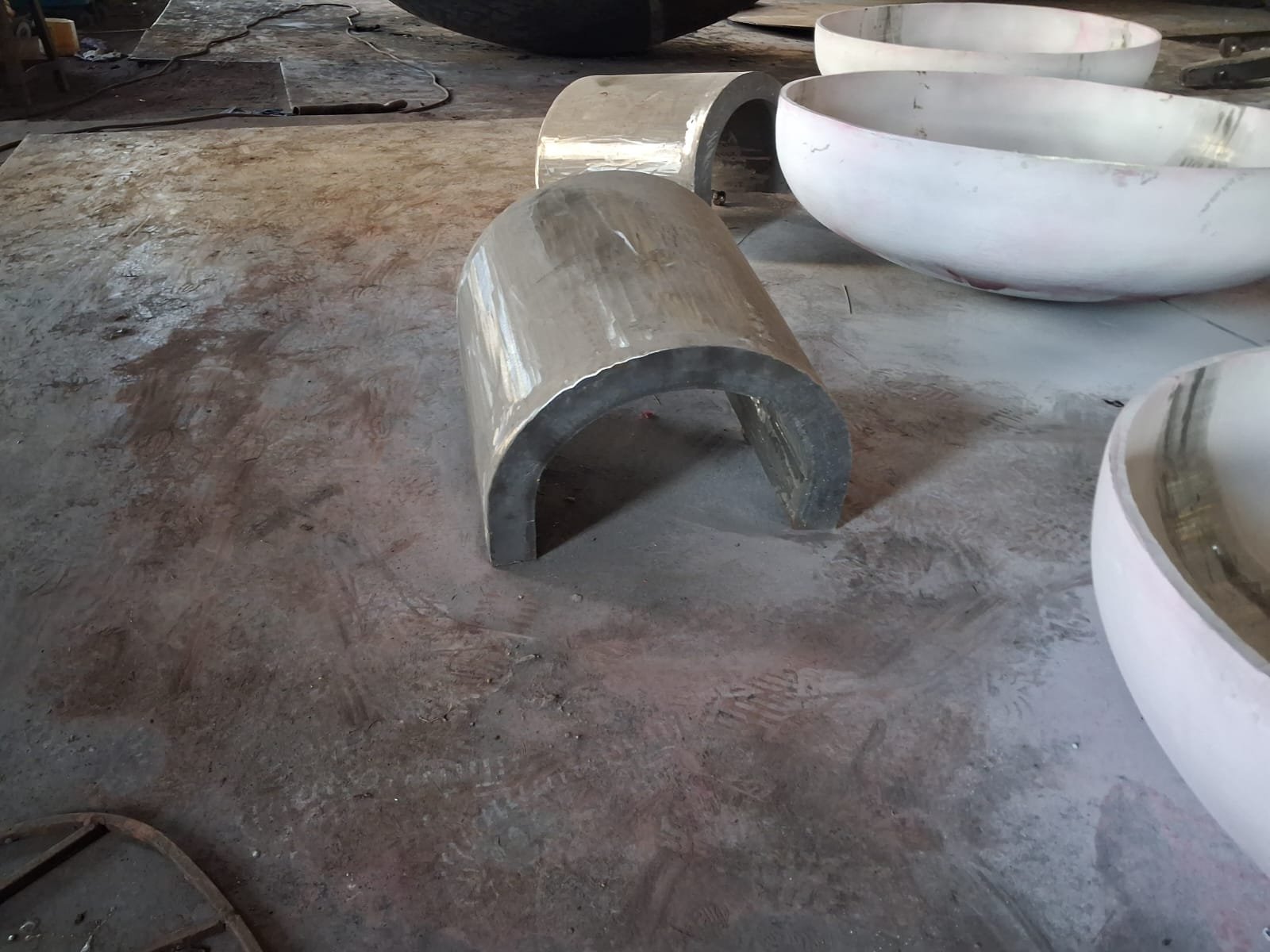 Polished stainless steel half ring